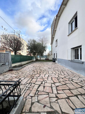 Maison - 199 m² - 10 pièces