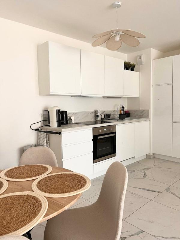 Appartement - 76 m² - 3 pièces