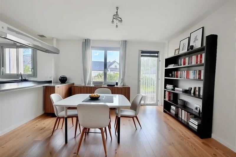 Maison - 81 m² - 5 pièces