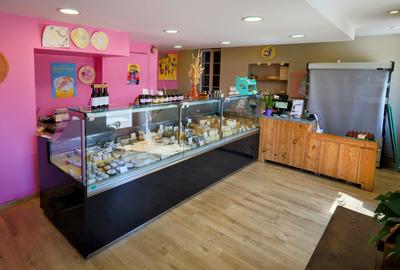 Local commercial - 165 m² - 8 pièces