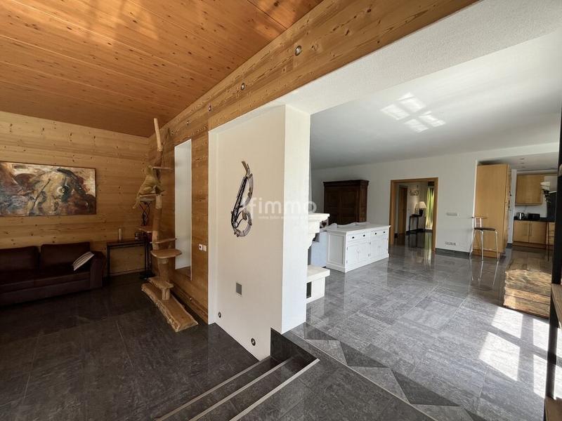 Maison - 193 m² - 6 pièces