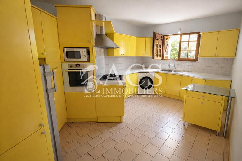 Maison - 123 m² - 4 pièces