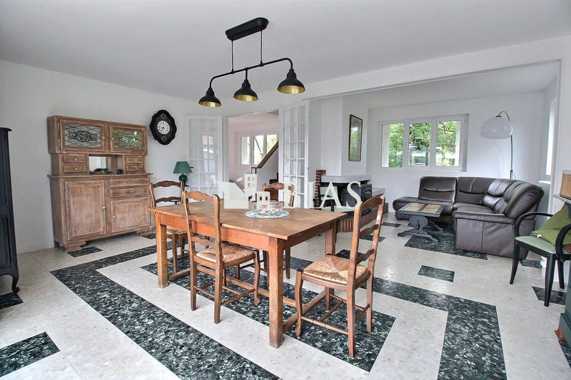 Maison - 100 m² - 5 pièces