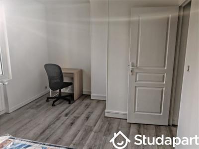 Chambre - 9 m² - 1 pièce
