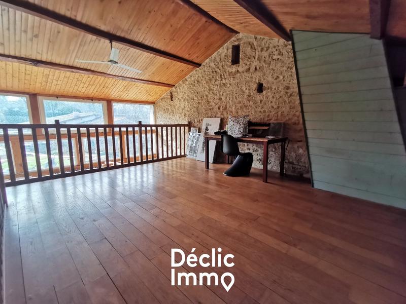 Maison - 207 m² - 8 pièces