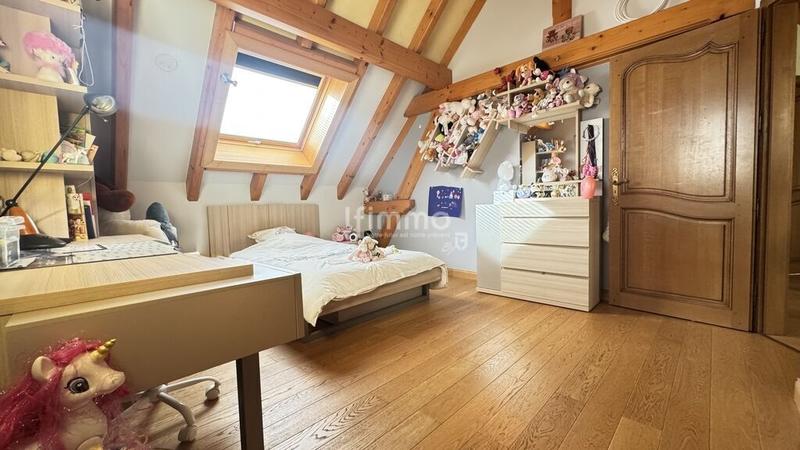 Maison - 186 m² - 5 pièces