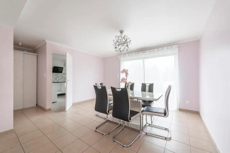 Maison - 89 m² - 5 pièces