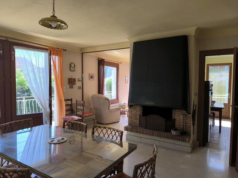 Maison - 167 m² - 7 pièces