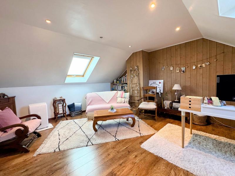 Maison - 168 m² - 7 pièces