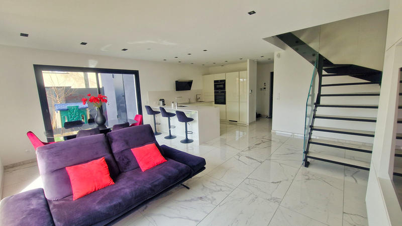 Maison - 88 m² - 4 pièces