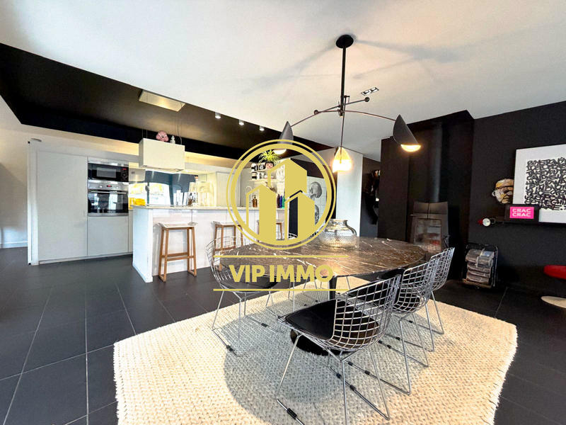 Maison - 137 m² - 6 pièces