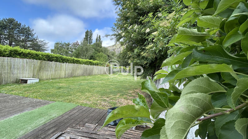 Maison - 260 m² - 7 pièces