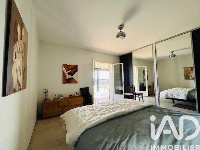 Maison - 194 m² - 6 pièces