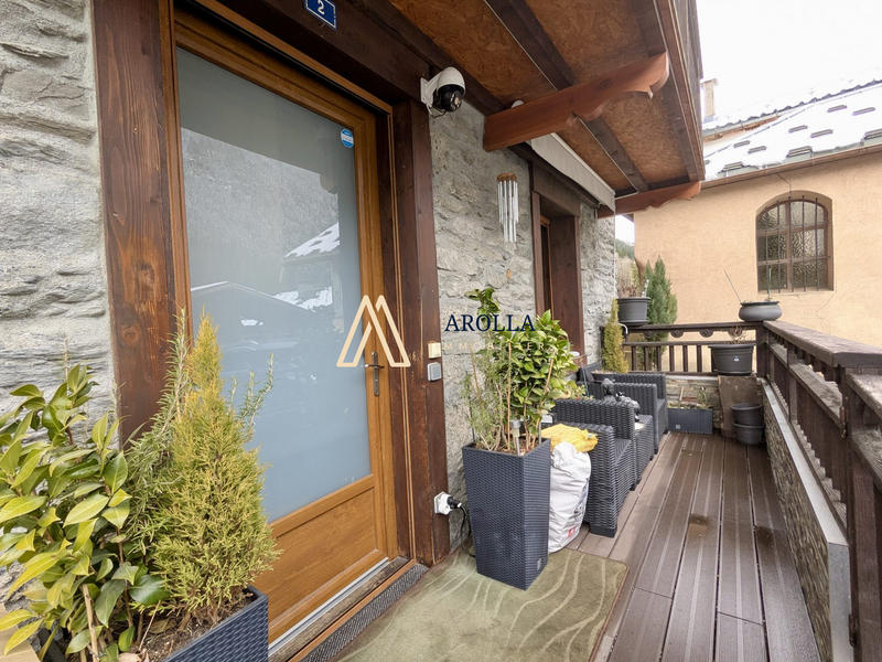 Appartement - 85 m² - 4 pièces