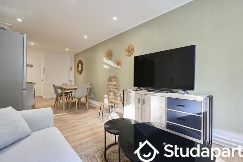 Chambre - 13 m² - 1 pièce