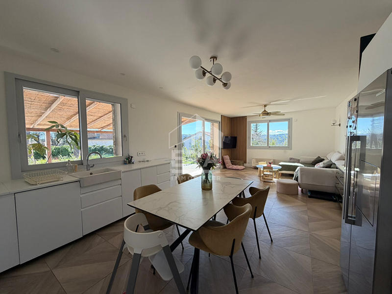 Appartement - 170 m² - 5 pièces