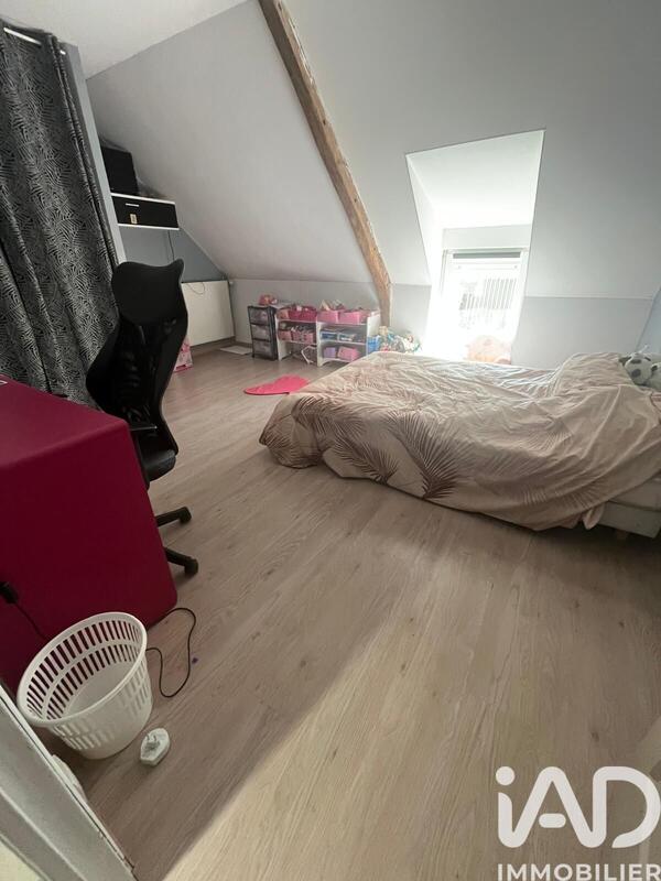 Maison - 140 m² - 5 pièces