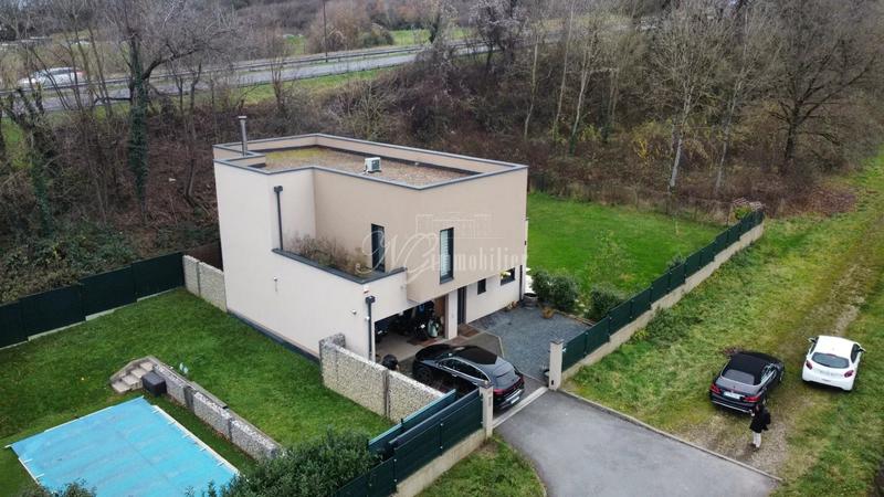 Maison - 164 m² - 5 pièces
