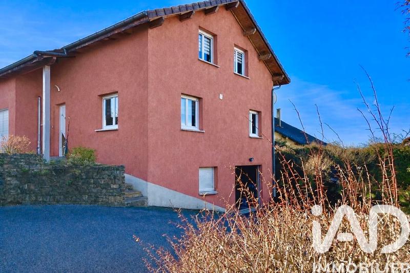 Maison - 93 m² - 4 pièces