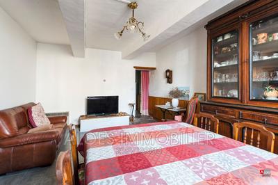 Maison - 180 m² - 6 pièces