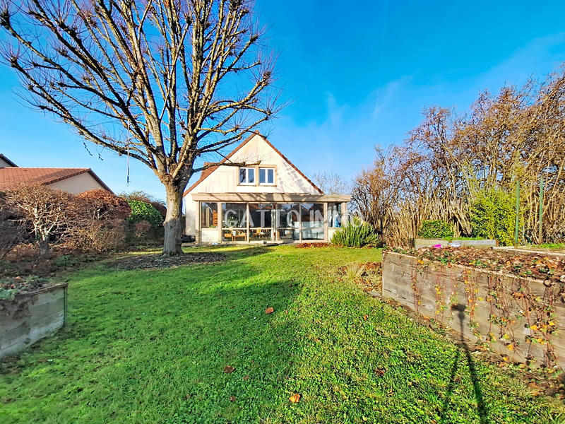 Maison - 200 m² - 6 pièces