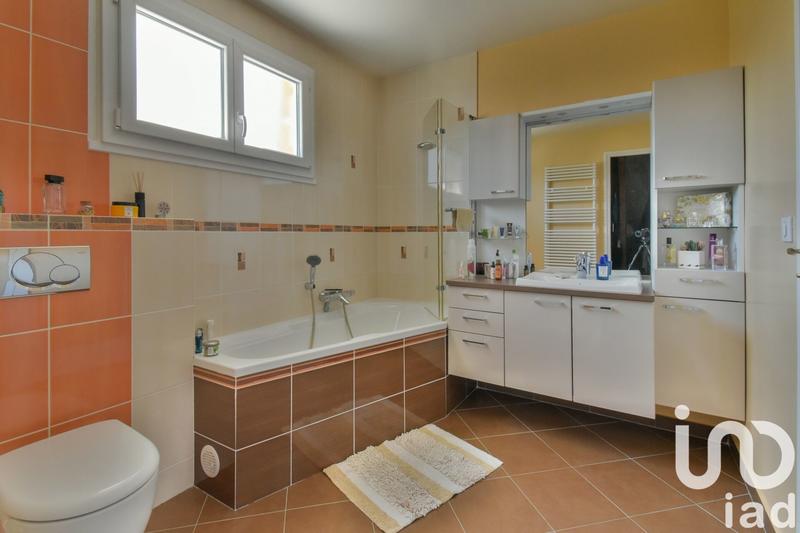 Maison - 171 m² - 7 pièces