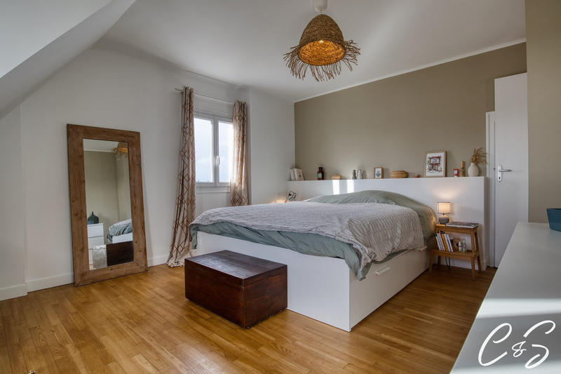 Maison - 110 m² - 4 pièces