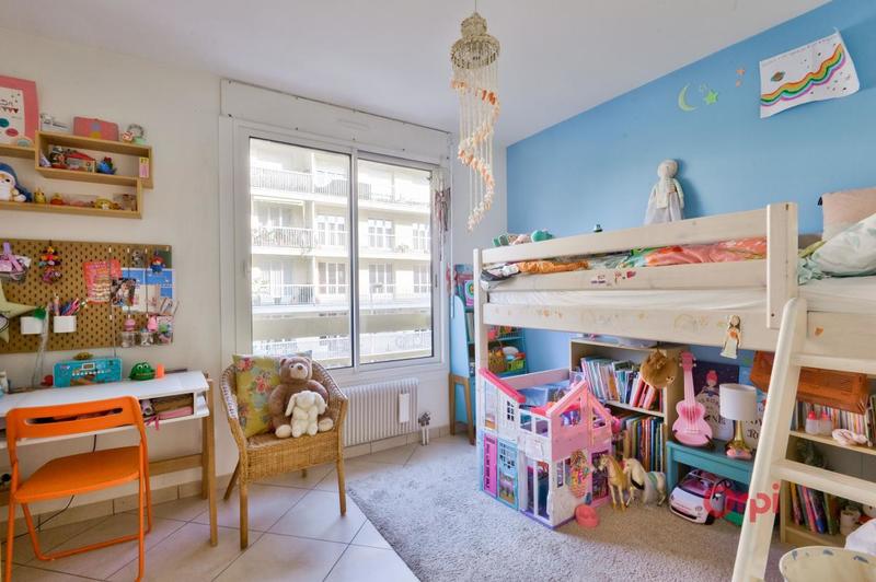 Appartement - 93 m² - 4 pièces