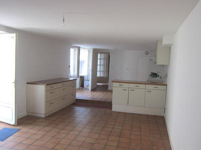 Appartement - 85 m² - 3 pièces