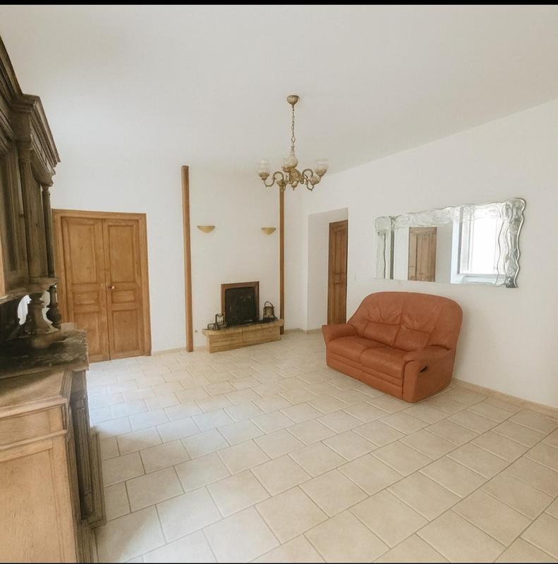 Appartement - 110 m² - 4 pièces