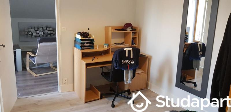 Chambre - 15 m² - 1 pièce