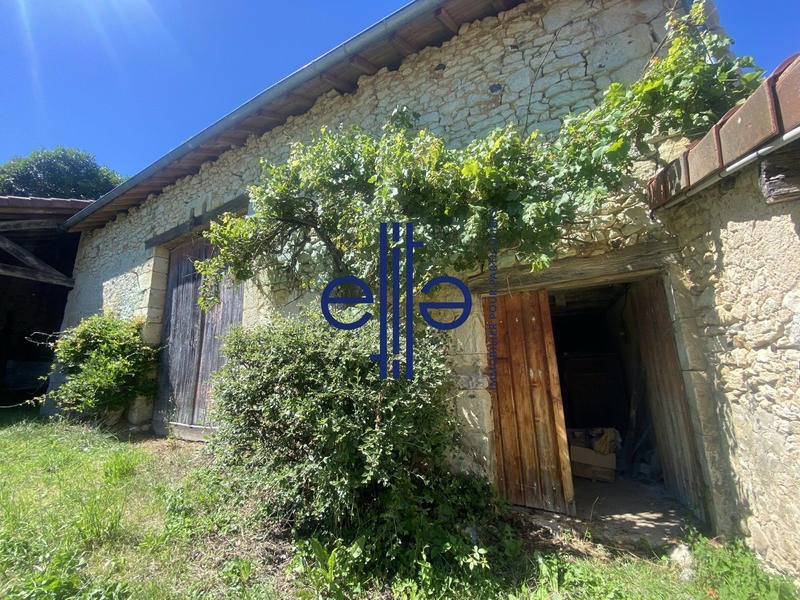 Maison - 160 m² - 2 pièces