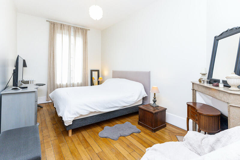 Maison - 213 m² - 7 pièces