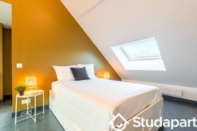 Chambre - 14 m² - 1 pièce