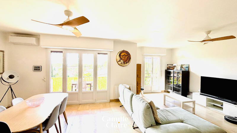 Appartement - 101 m² - 4 pièces