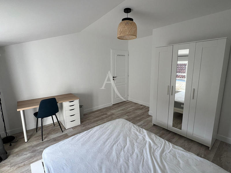 Appartement - 122 m² - 6 pièces