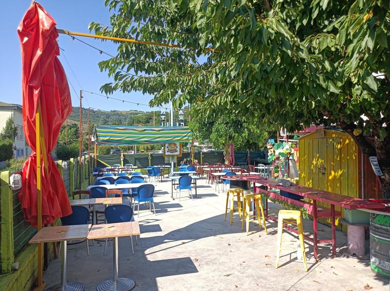 Local commercial - 179 m²