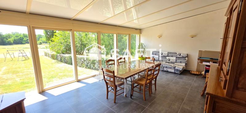 Maison - 208 m² - 8 pièces