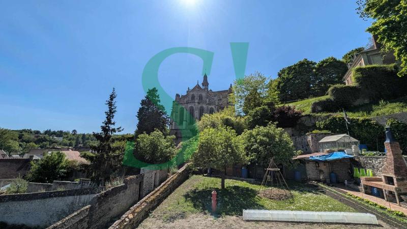 Maison - 141 m² - 8 pièces