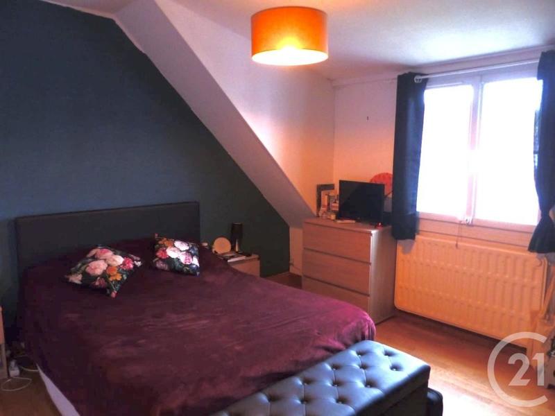 Maison - 97 m² - 5 pièces