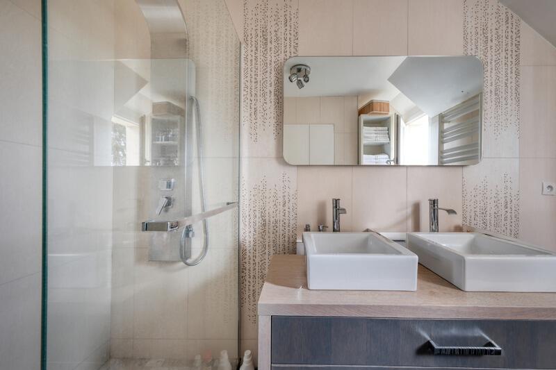 Maison - 200 m² - 6 pièces