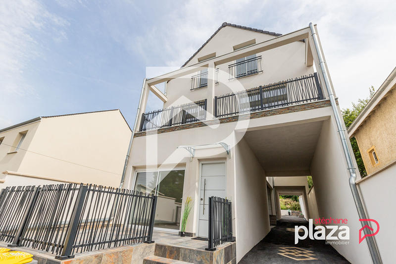 Maison - 193 m² - 10 pièces