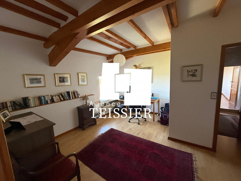 Maison - 139 m² - 4 pièces