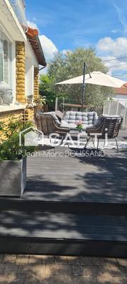 Maison de ville - 302 m² - 9 pièces