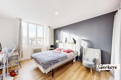 Appartement - 133 m² - 4 pièces