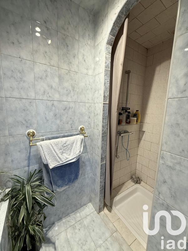 Maison - 200 m² - 4 pièces