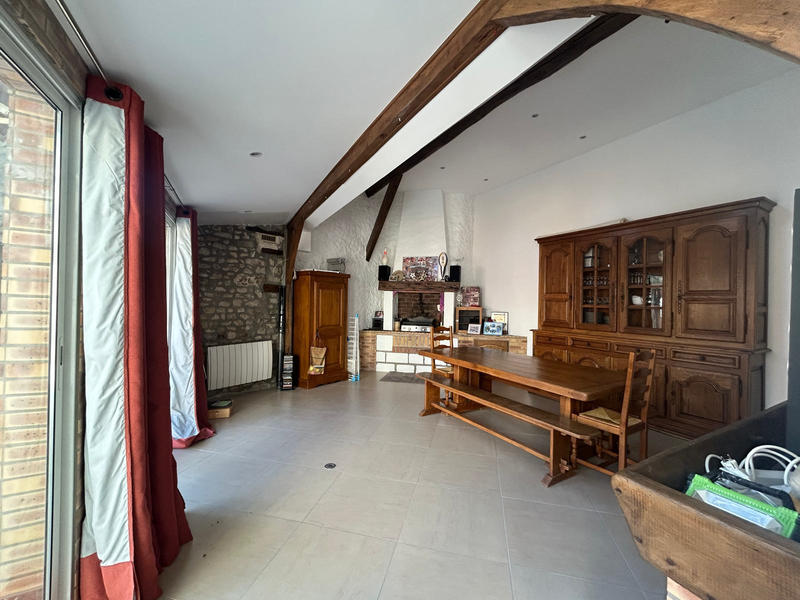 Maison - 161 m² - 8 pièces