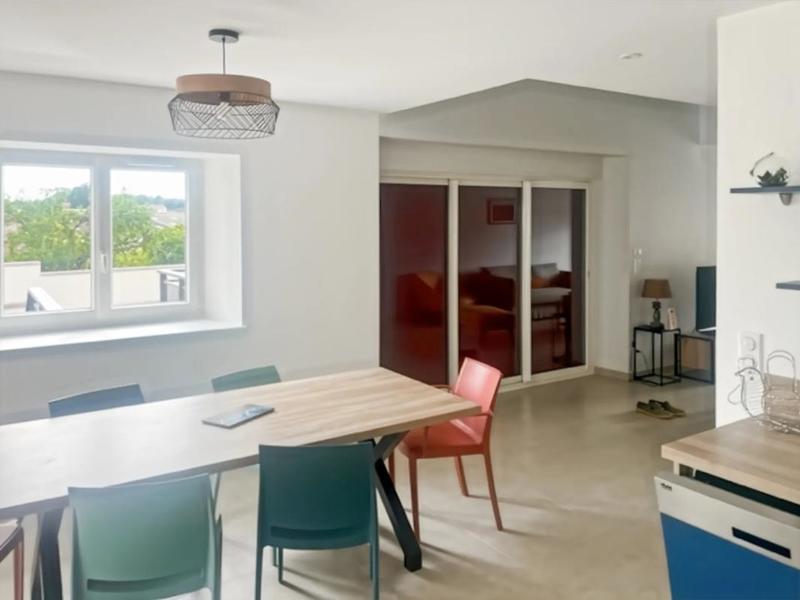 Maison - 240 m² - 4 pièces