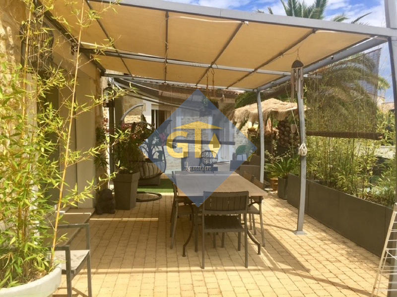 Villa - 162 m² - 6 pièces