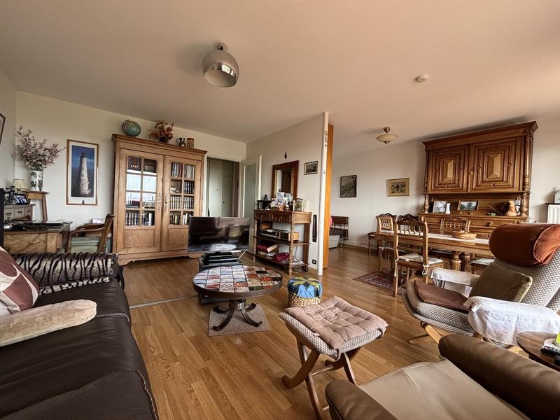 Appartement - 92 m² - 4 pièces